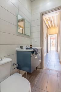 Avra Suites in City center - 50m to Beach