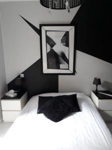 Sejours chez l'habitant chambre chez l'habitant avec spa et petit-dejeuner en lisiere de foret : photos des chambres
