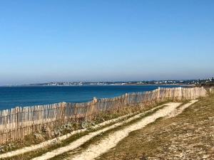 Maisons de vacances Face a l'ocean, Bretagne authentique a Pors-Poulhan : photos des chambres