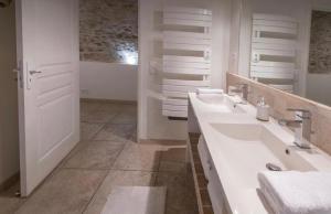 Appartements LE BON'APPART proche INSEAD : photos des chambres