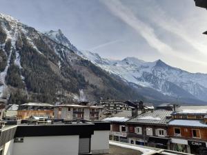 Appartements Le Petit Balcon avec vue sur le Mont-Blanc 2 etoiles : photos des chambres