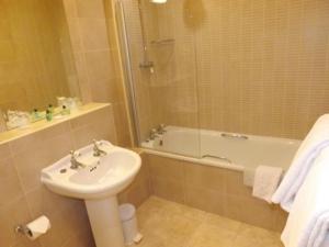 Metropole Hotel and Spa