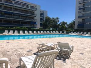 Appartements Front de mer,plage, piscine, parking : photos des chambres