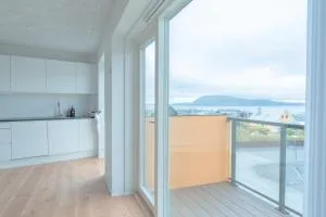 New / Stunning Sea View / Light / 3 BR - Koltursbygd