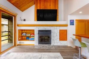 Snowbird Condo 195 - C