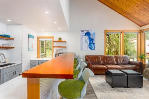 Snowbird Condo 195 - C