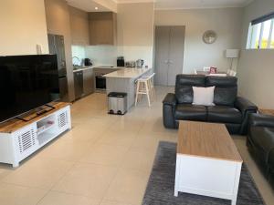 Keiths on Pumicestone, 1 of the 3 most popular units on Bribie
