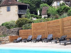 Maisons de vacances Traditional holiday home in Altillac with private pool : photos des chambres