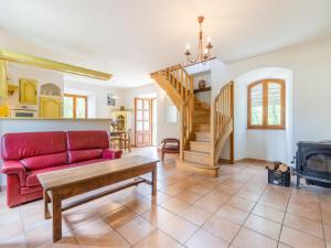 Maisons de vacances Natural stone house in stunning location with small beach at 300 metres : photos des chambres