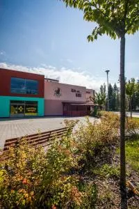 阿尔法酒店 - 特热比奇