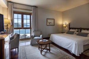 Junior Suite room in Parador de Baiona