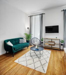 Berry Berry Studios by Flat White