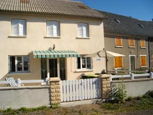 Maison de 4 chambres avec terrasse amenagee a Valuejols