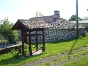 Maisons de vacances Maison de 4 chambres avec terrasse amenagee a Valuejols : photos des chambres