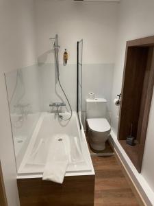 Hotels Hotel & Restaurant Le Patio VICHY : photos des chambres
