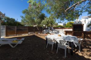 1215 BAIX CAMP casa con jardin - Apivend Immo