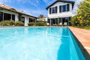 LEONIE KEYWEEK Villa close to the Lighthouse and Biarritz's Golf course - بياريتز