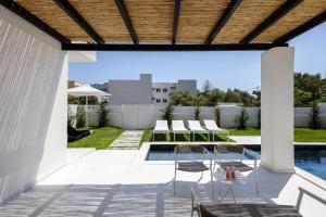 Family villa Casa Filo Rosso with Private Pool , 200m to the beach