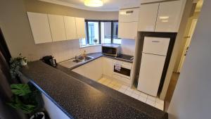 2BR 2Bath L4 Executive Apartment, in City Centre