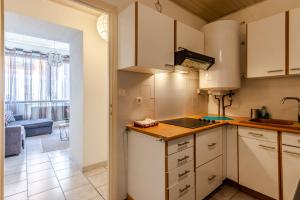 Appartements Pieds dans l'eau - Lac Leman - 2 min Evian - Spacieux : photos des chambres