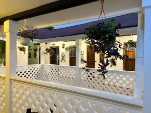 Zanzi House - Ngambo