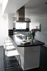 Gorgeous 3 Bedroom Victorian Townhouse - Lisburn