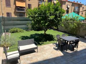 Casa Paestum. Your wonderful garden in Rome