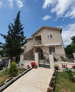 Villa RADA - Mojdež