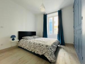 Appartements DnN - Modern chic 1BR # minutes to center Thiers # Wifi, free Netflix and Parking : photos des chambres