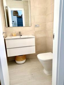 Apartment 3 bdrm brand new close to Golf and Beach