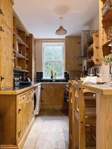 Beautiful & cosy 4 bedroom home