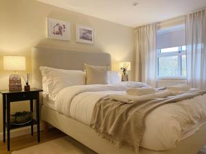 Beautiful & cosy 4 bedroom home