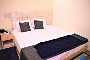 DS Residency-Near Ghats N Temples-Parking-Free Wi-Fi