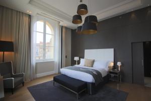 Hotels InterContinental Marseille - Hotel Dieu, an IHG Hotel : Suite Lit King-Size Prestige - Vue sur Port