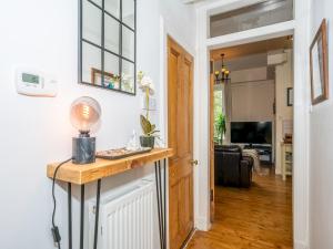 Superb 1 Bed Flat in Traditional Victorian Building - Pass the Keys