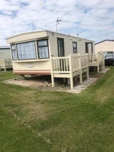 A4 THE CHASE 6 Berth Pet Friendly Caravan With Decking - Addlethorpe