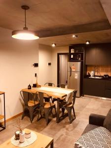 AIKEN con cochera PB