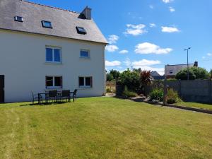 Maisons de vacances TY ANN maison avec jardin clos de mur, a proximite des commerces et a 3km des plages : photos des chambres