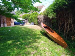 Maisons de vacances Maison de 3 chambres avec jardin clos et wifi a Cezy : photos des chambres