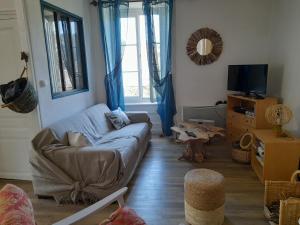 Maisons de vacances Le gite de Fifi . Au coeur de la cite medieval. : photos des chambres