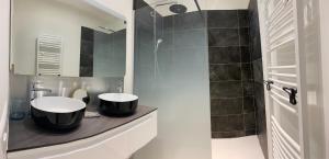 Villas Little Boheme, luxe, piscine, SPA, tout a pied, Port Grimaud : photos des chambres