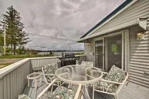 Pet-Friendly Togus Pond Home Kayak and Canoe! - Augusta