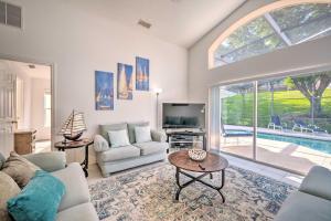 Pool + Lanai: Emerald Isle Resort Home!