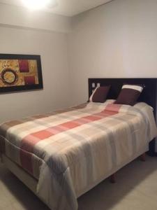 Beautiful 3 bedroom, fully furnished, on the beach