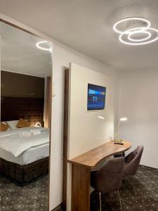 Deluxe Double Room room in Hotel Rüttenscheider Stern