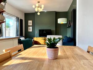 Brecon View by Switchback Stays