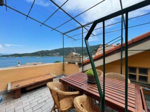 Ampia casa marinara con meravigliosa terrazza vista mare Da Mario e Rosanna