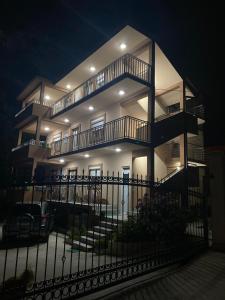 Lara i Mirko Apartments