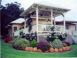Mossbrook Country Estate Bed & Breakfast