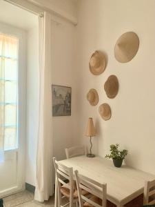 Finale ligure - Dimora storica in centro a 50 m dal mare